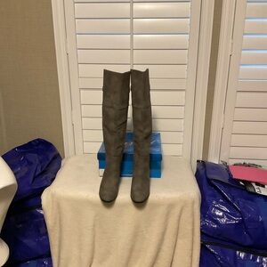 Easy Street Gray Heeled Boots